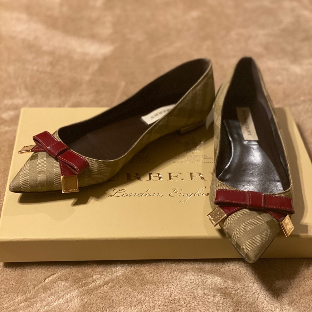 Burberry Women's Ballet Flats